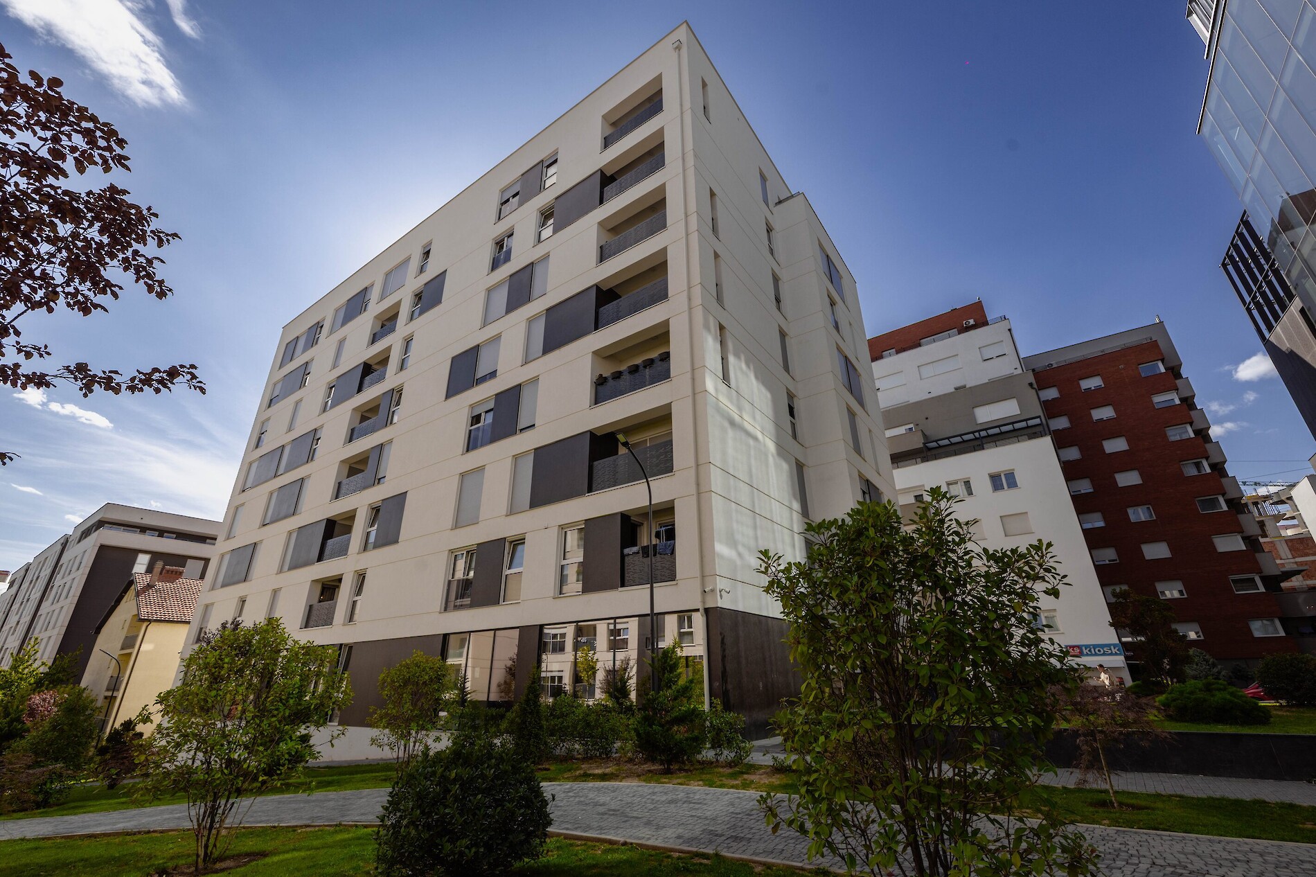 Building 10